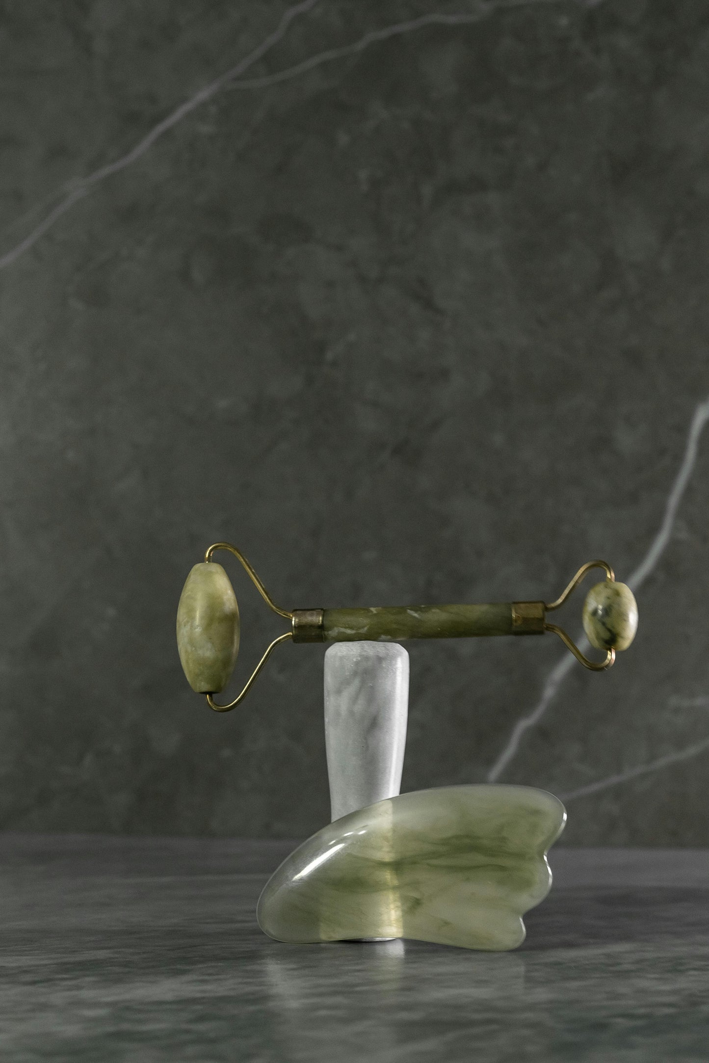 Glowora™ Jade Glow Set — Face Roller + Gua Sha